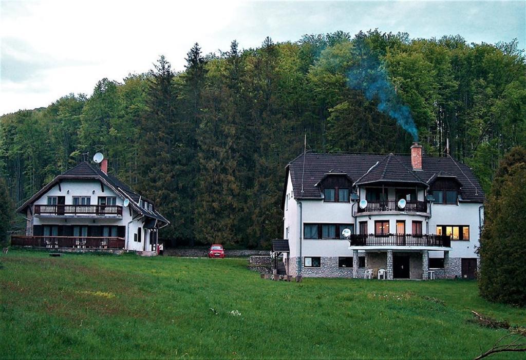 Pénzpataki Vadászház Nagyvisnyó Extérieur photo